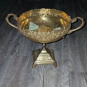 Hosley Antique Solid Brass Pedestal Centerpiece Bowl Grapevine Design w/Handles